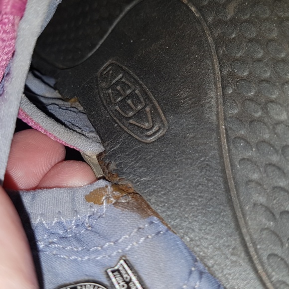 Keen Newport H2 Waterproof Hiking Outdoor Pink Purple Kids Sandals Size 4 - Picture 11 of 16